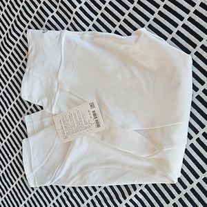 LULULEMON DEAL OF THE DAY!💥NWT Run smoothly Crop 23" inseam size 6